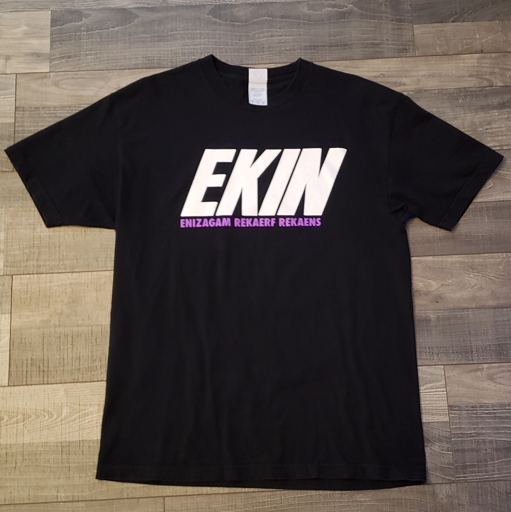 *VERY RARE* Vintage Nike x Sneaker Freaker Tee